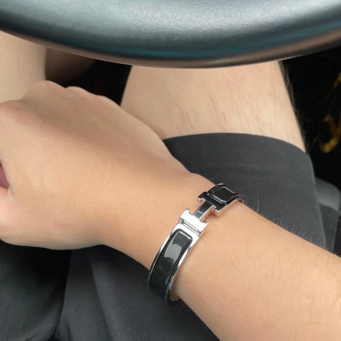 18K Clic Hermes Black Bracelet
