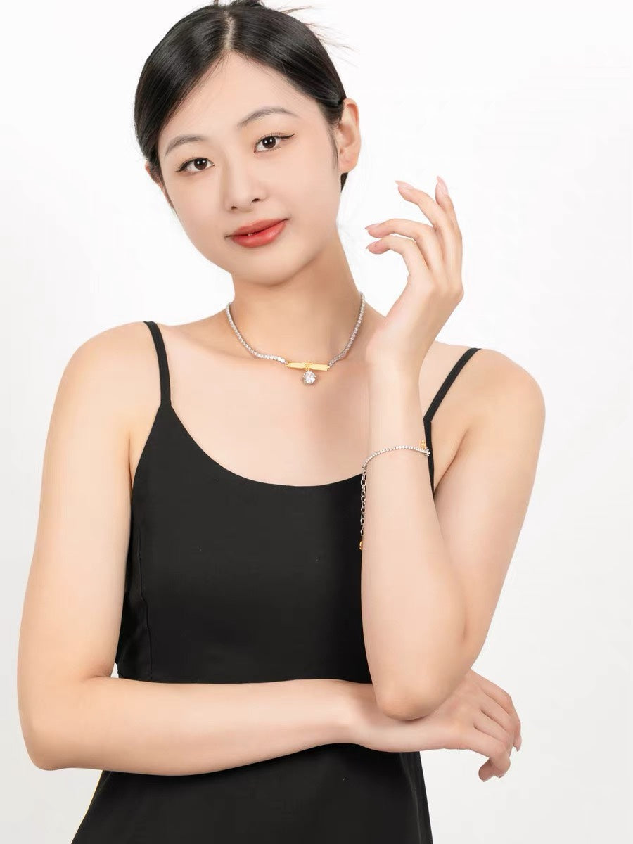18K Celine Celine Line Diamonds Necklace