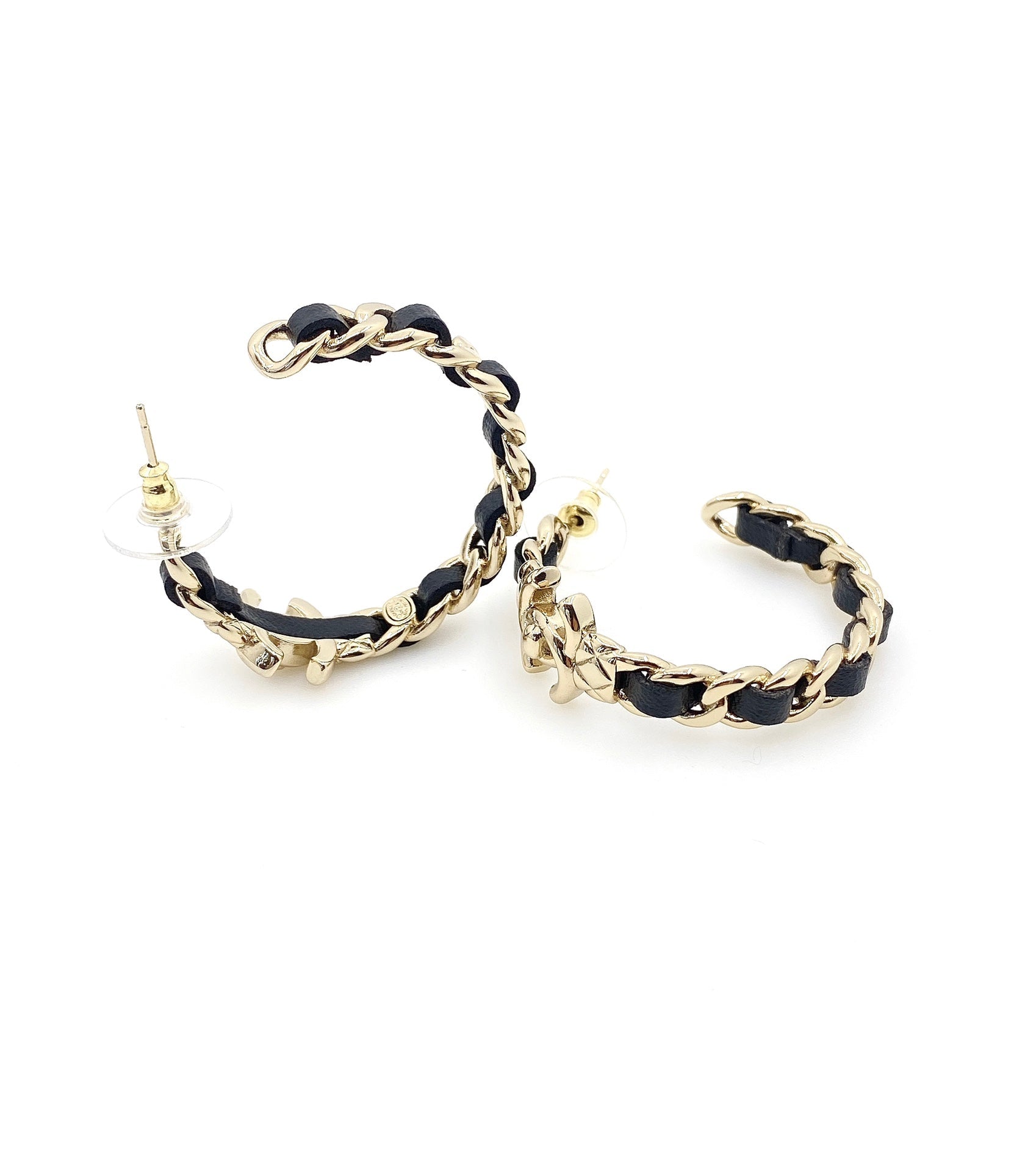 18K  Chanel Cricle Leather Earrings